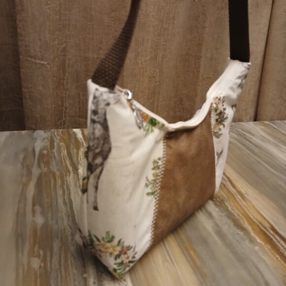 New Western Deer Top handle Shoulder Bag Purse Brown Ivory Crescent Baguette - Picture 4 of 7